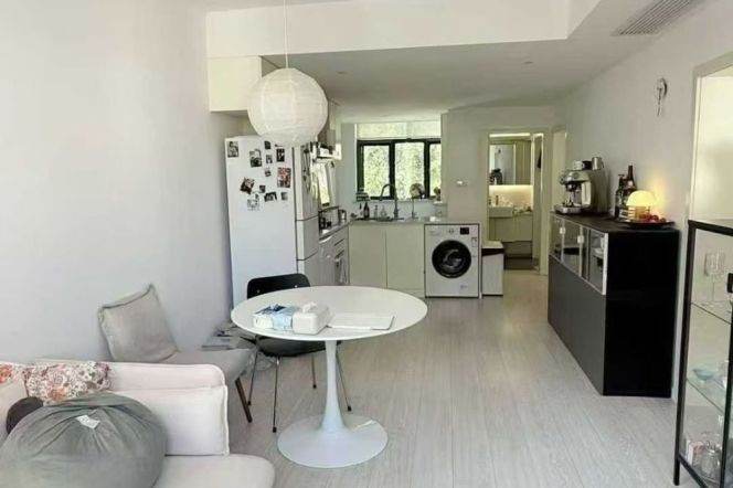 Good lighting 2brs@floor heating near Shanghai Library