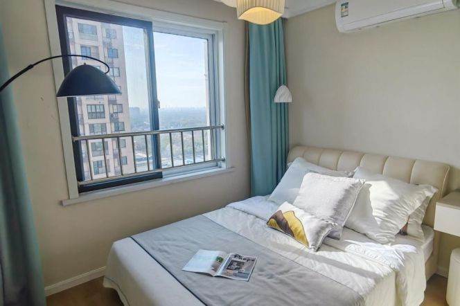 Stylish 1 br near NYU shanghai ,easy to L8 LingZhaoXinCun St.