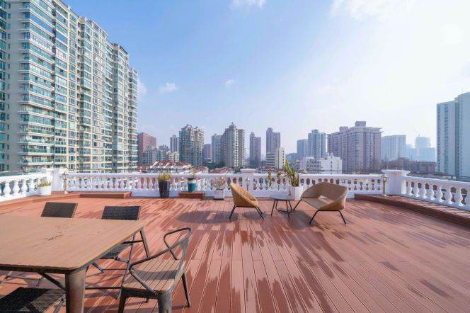 Huge terrace@huge 3brs&3baths near Zhaojiabang Road