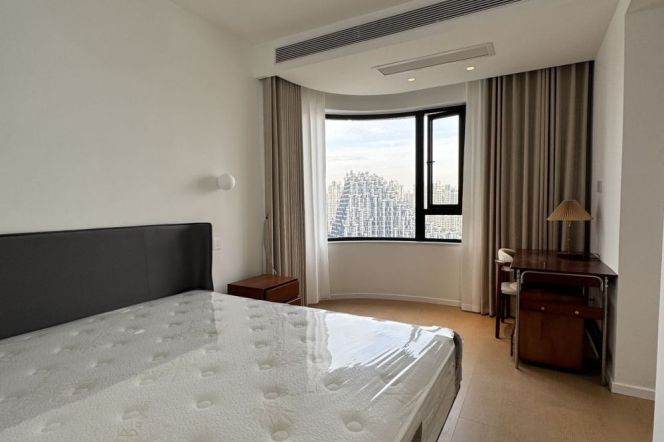 Suzhou Creek | Simple & Beautiful 2BR + Big windows&River view | Hanzhong rd metro | Good view