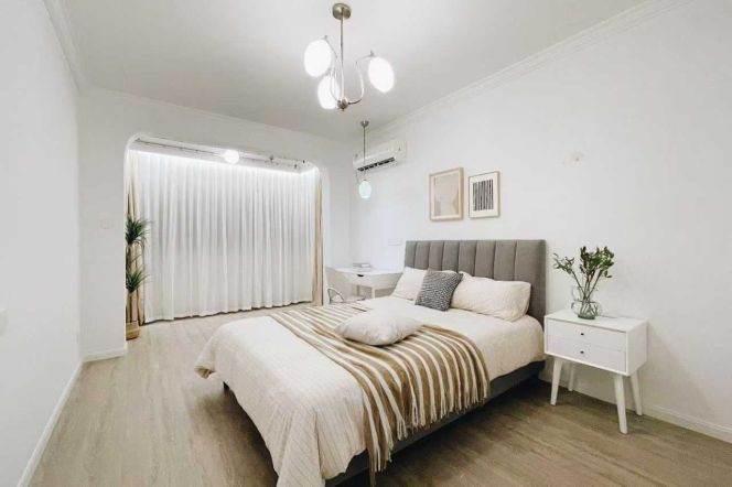 Pudong area/modern 2br 2lr/cozy&quiet/bright room,Xiepu rd@L14/6