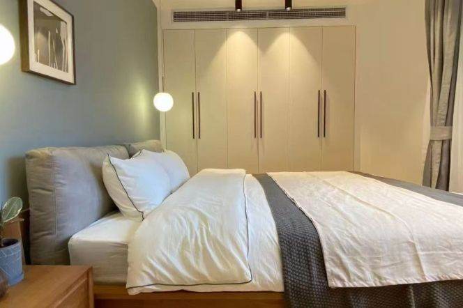 2 brs near L2/L12/L13 west nanjing rd station