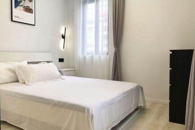 Modern 1Br/1Lr/1Bt apt nr Changping rd,M7