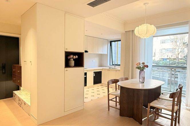 Morden 3brs with garden and floor heating  in Gubei