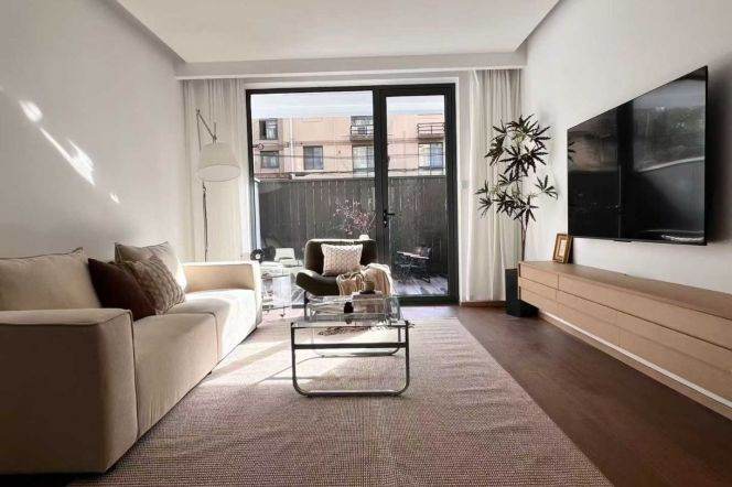 Pudong/Nice yard+spacious 2br 2lr/floor heat/big living room,Sanlin@L11