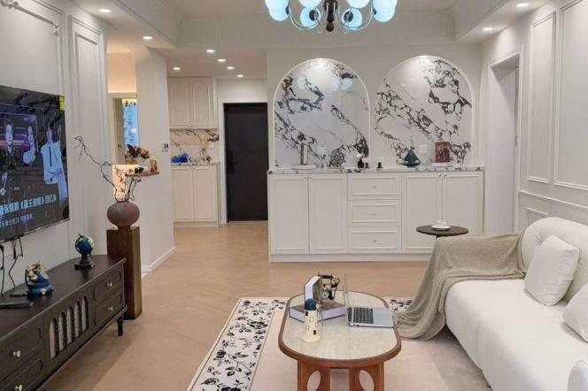 2Bdrs 2Baths Apt/Modern&Spacious&Bright /L8/9 Lujiabang Rd/Large Closet/nice view