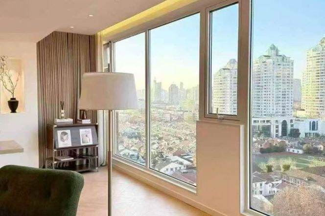 3Bdrs 2Baths Apt/Modern&Spacious /IAPM/Huge Balcony/Nice Compound/170sqm