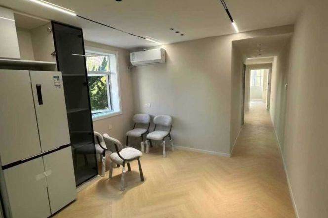 Brand new 2BR/big living room@L2 beixinjing rd 