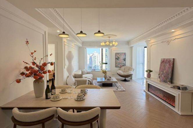 Brand new decoration 2brs with floor heating  belonged to Xintiandi area,