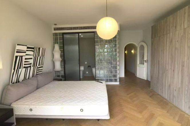 Balcony floor heating 2BR 2Bath Shanghai Library 18k