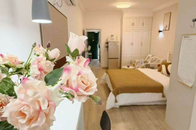 Cozy&bright 1br@west yan’an rd sta 4.5k