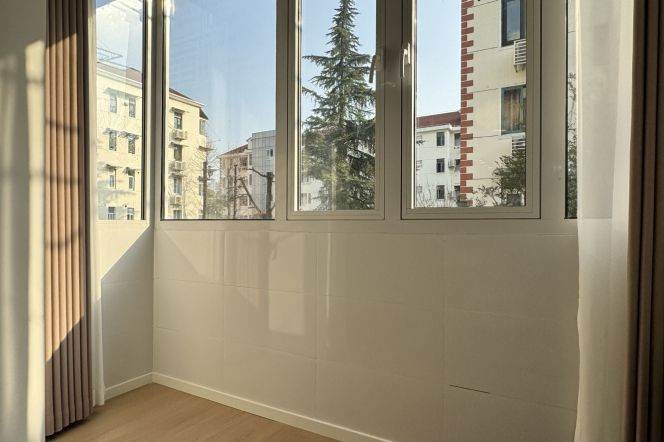 Modern 1Br + elevator | Hongqiao rd metro L3/4/10 | Central AC | 8.4K