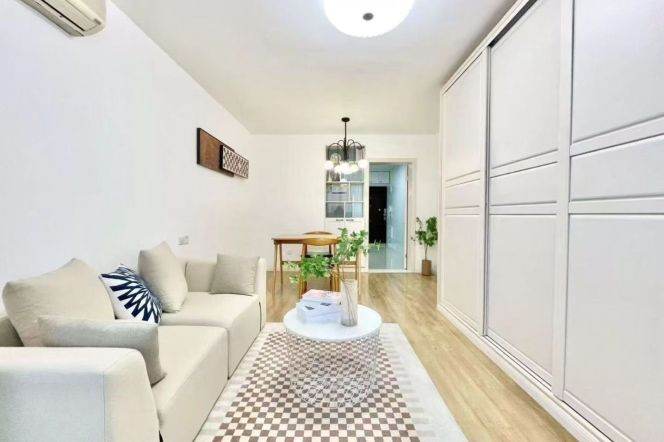 Elegant 1br/2lr @zhongshan park sta 8k