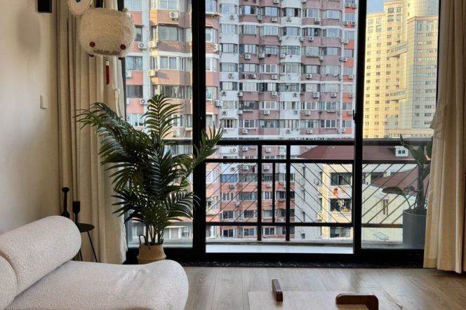Moder&Spacious 2Br-2bathr | Jiangsu rd metro L2/11 ,Newly 2br ,Elevator+Heating