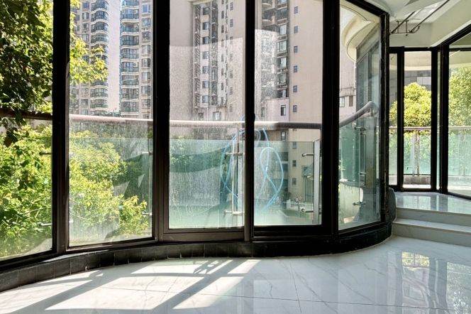 3Bdrs 2Baths/Spacious&New&Bright/Compound/L13 Jiang Ning Rd/Huge Balcony/elevator