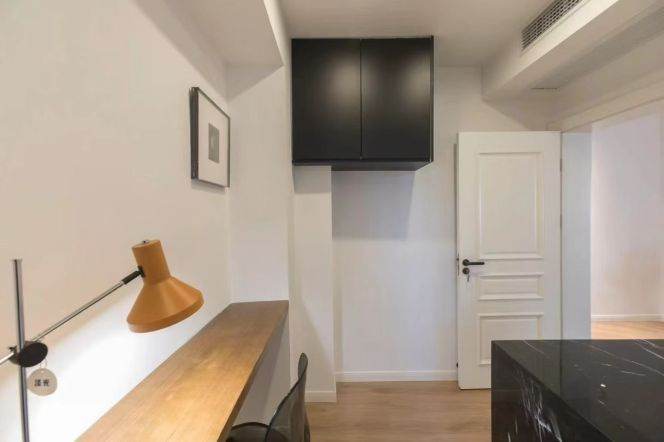 2+1Bdrs  1bath Apt/Spacious&Bright /L2/3/4 Zhongshan Park/Good Price