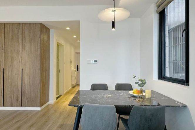 2 bedrooms+L7 changping rd station+lift