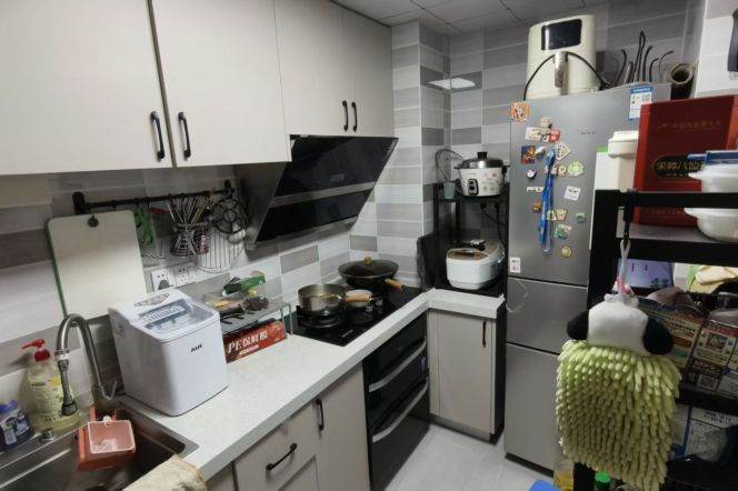 2Bedroom Duplex Apartment for rent 5 mins close to Metro