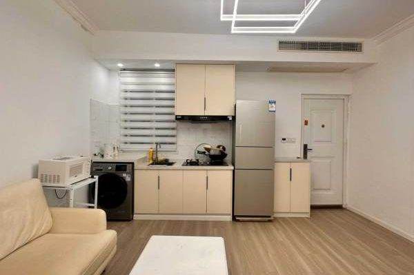 1 br near L1/L10/L12 south shaanxi rd station+SJTU
