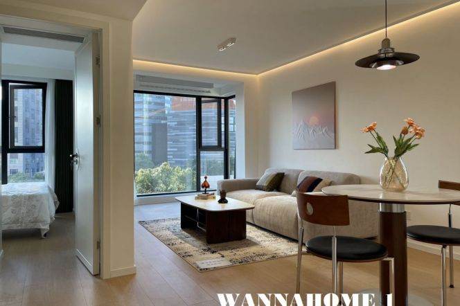 Large Balcony+Modern&New&Bright 1Bdr 1Bath Apt+Zhong Shan Park+Nice View+Top Compound