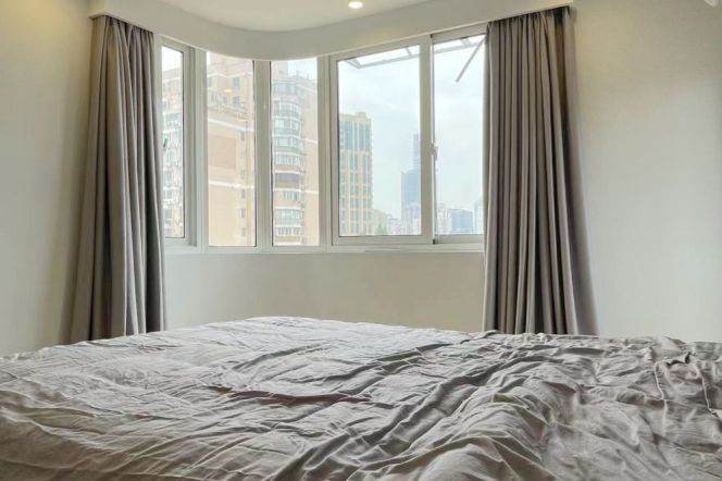 Spacious&Modern Elevator 1Bdr 1Bath Apt+L1/7 Heng Shan Rd+Great Location+Large Balcony