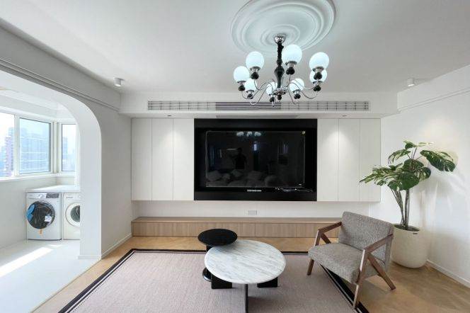 Renovated 3BR 2BA 160㎡ High-Rise in Lujiazui