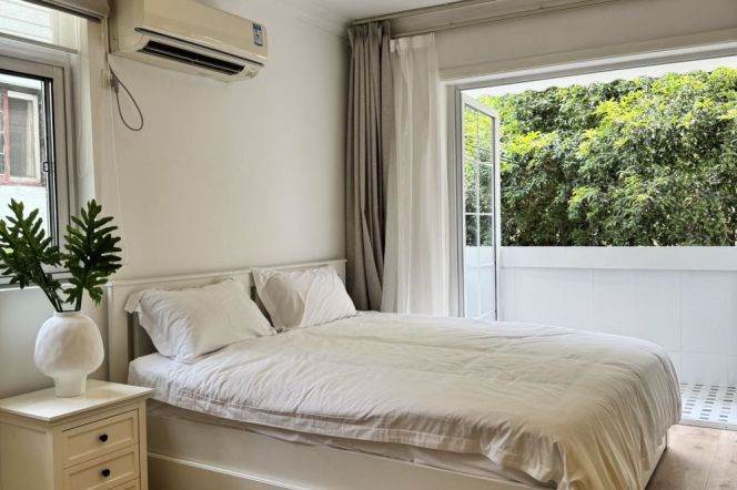 2Br+ balcony | Good lanehouse | South Shanxi rd & Changshu rd Mt