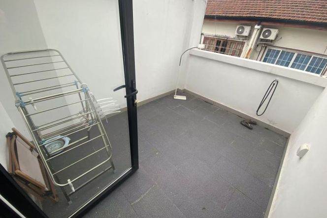 1 br near L2/L7/L14 jing'an temple station+balcony+terrace