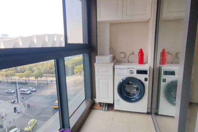 Good Quality 3 br with floor heating near NYU shanghai,L 6/8/11