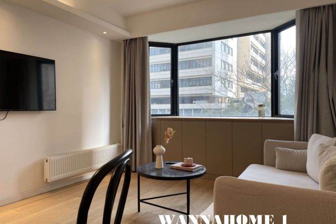 Modern&Spacious&Good Quality 1Bdr 1Bath Apt/Jing'an Temple/Enough Storage/Greenery View