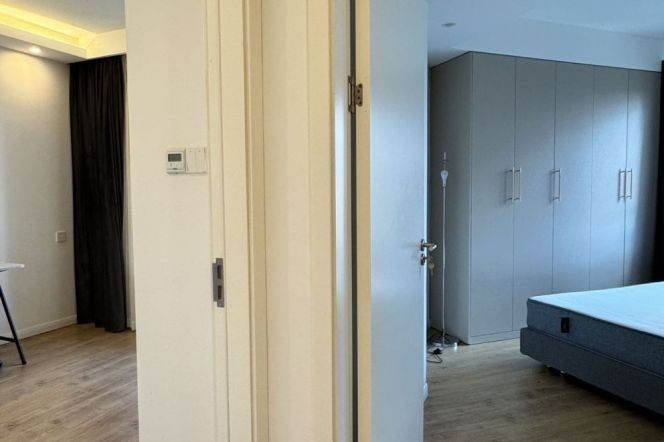 Modern 2Br +balcony+heating | Jiangsu rd metro L2/11 ,Newly 2br ,Elevator