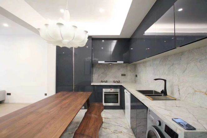 wukang rd/huaihai rd 2br130sqm