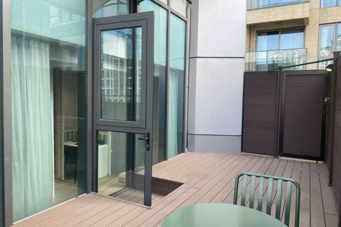 2BR 2Baths loft with terrace near line 10, Fu'dan, Tong'ji and SUFE can long and short term lease