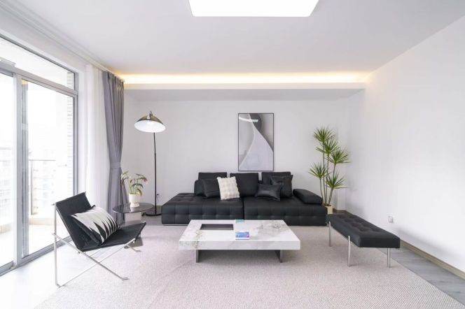 brand new big 3brs floor heating open balcony near Xujiahui line 1,9,11 only 26k