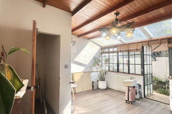 Good lighting 2brs with garden near Shanghai Library