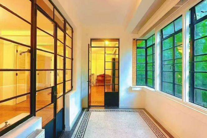 3Br-2baths,IAPM, historic building 230sqm,facing south