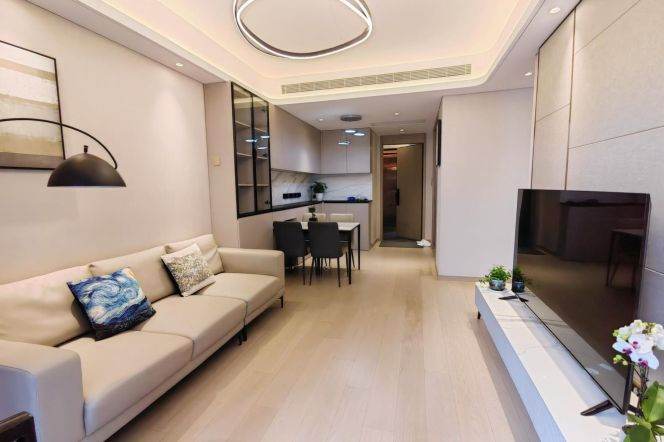 Modern & Popular compound 2 br with floor heating ,easy to NYU .L 6/8/11