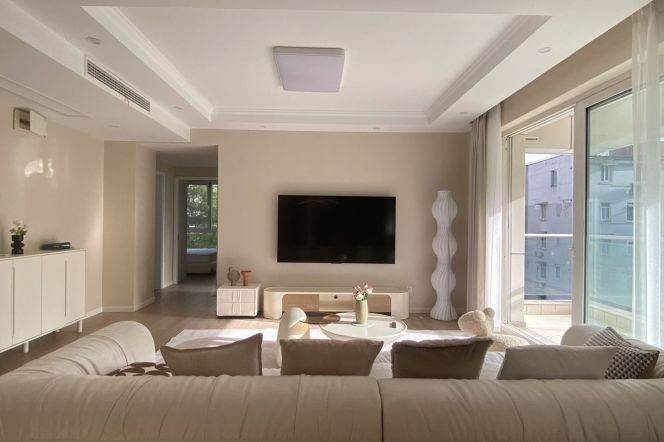 3BR 2BA 160㎡ Residence w/Balcony+Floor Heating@Jiashan Rd Station