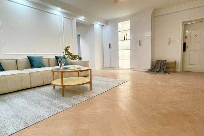 3Br,2baths, 150sqm,floor heating,oven,jiaotong university