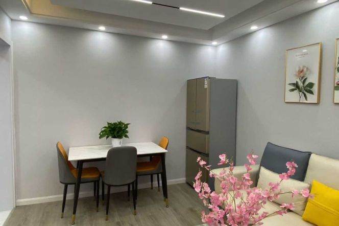 shuicheng rd elevator 2BR/living room@L10