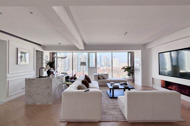 3Bdrs 2Baths Apt/Modern&Spacious&Bright&Fabulous /IAPM/Line 1/10/12 South Shaanxi Rd