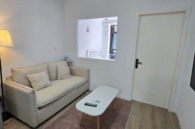 Bright 1Br/1Lr/1Bt apt nr Wuding rd,M2/11/14