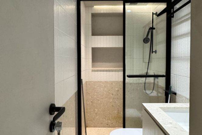 Modern 1BR + Heating  | Changping rd L7 & Changshou rd metro L7/13