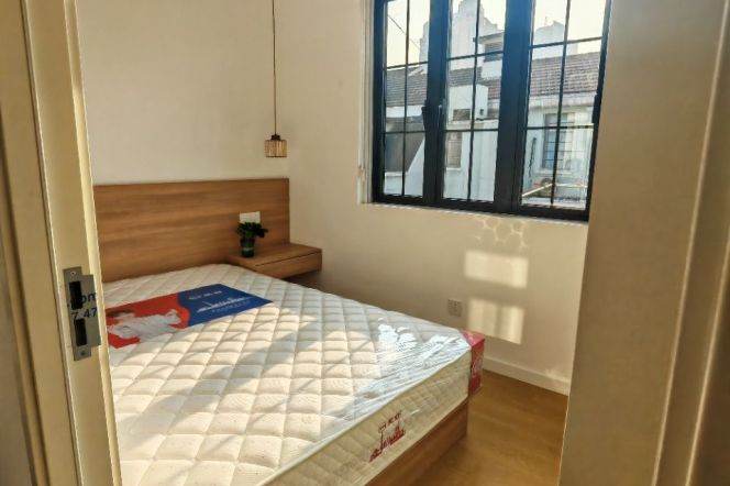 Bright 1Br/1Lr/1Bt apt nr West nanjing rd,M2/12/13