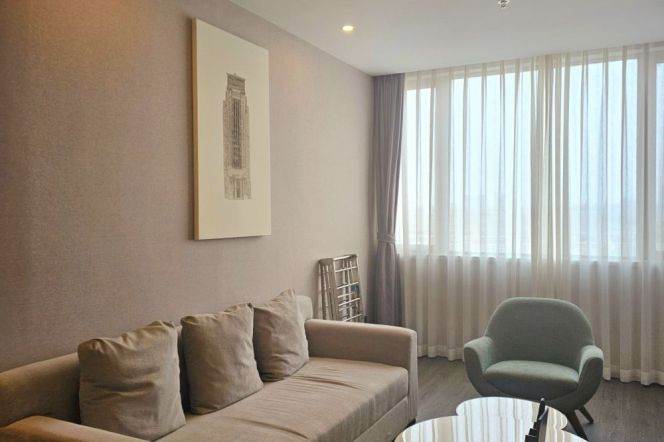 2br Service apt in Xuhui District Near Luoxiu Rd(Line 15)