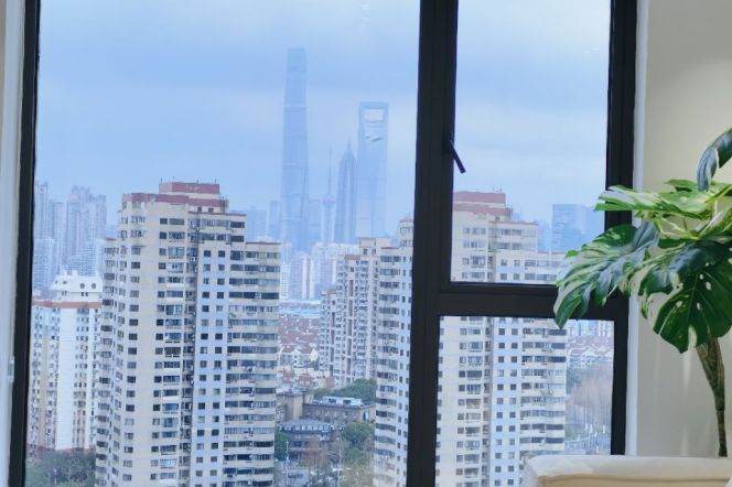 Well Renovated 3BR 2BA High-Rise Next to Lancun Rd Station