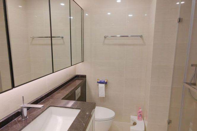 Stylish 1 br with river view near NYU shanghai ,easy to L 6/8/11 Oriental sports center.