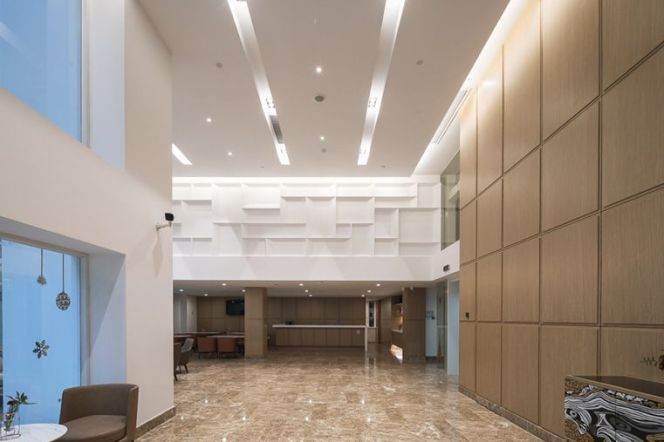 High Ceiling office near JiaoTong Uni