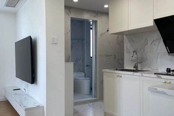 4F Walk Up+Spacious&Bright 1Bdr 1Bath Apt+Wu Kang Rd+L10 Shanghai Library+Large Closet