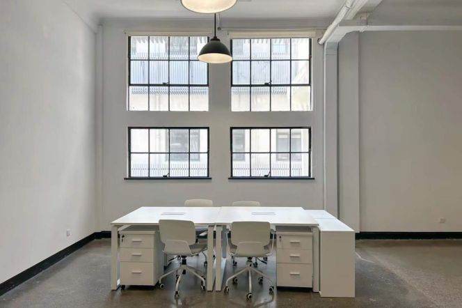 High Ceiling office near ChangPing RD M7